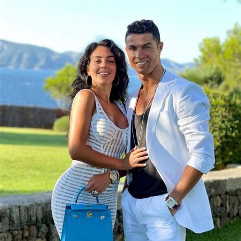 georgina rodriguez gucci store|who is cr7 wife.